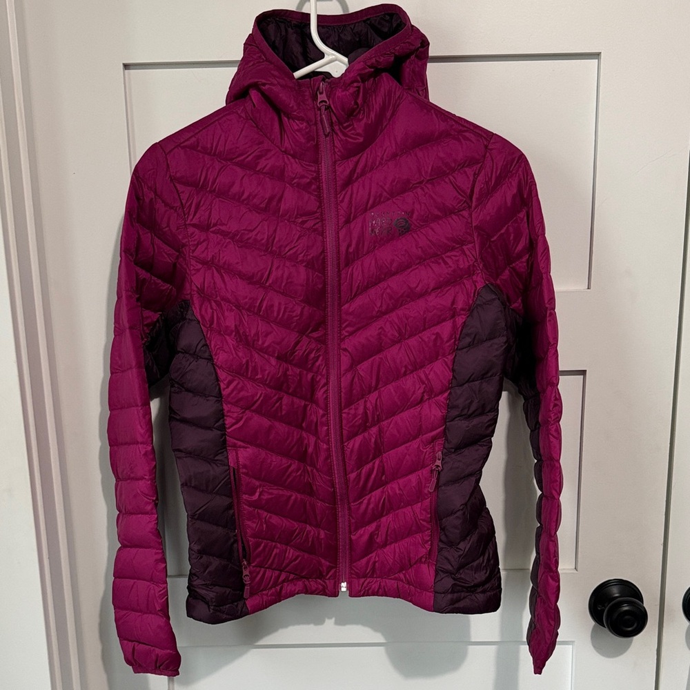 Mountain Hardwear Women's Puffer Jacket Fuchsia and Plum XS